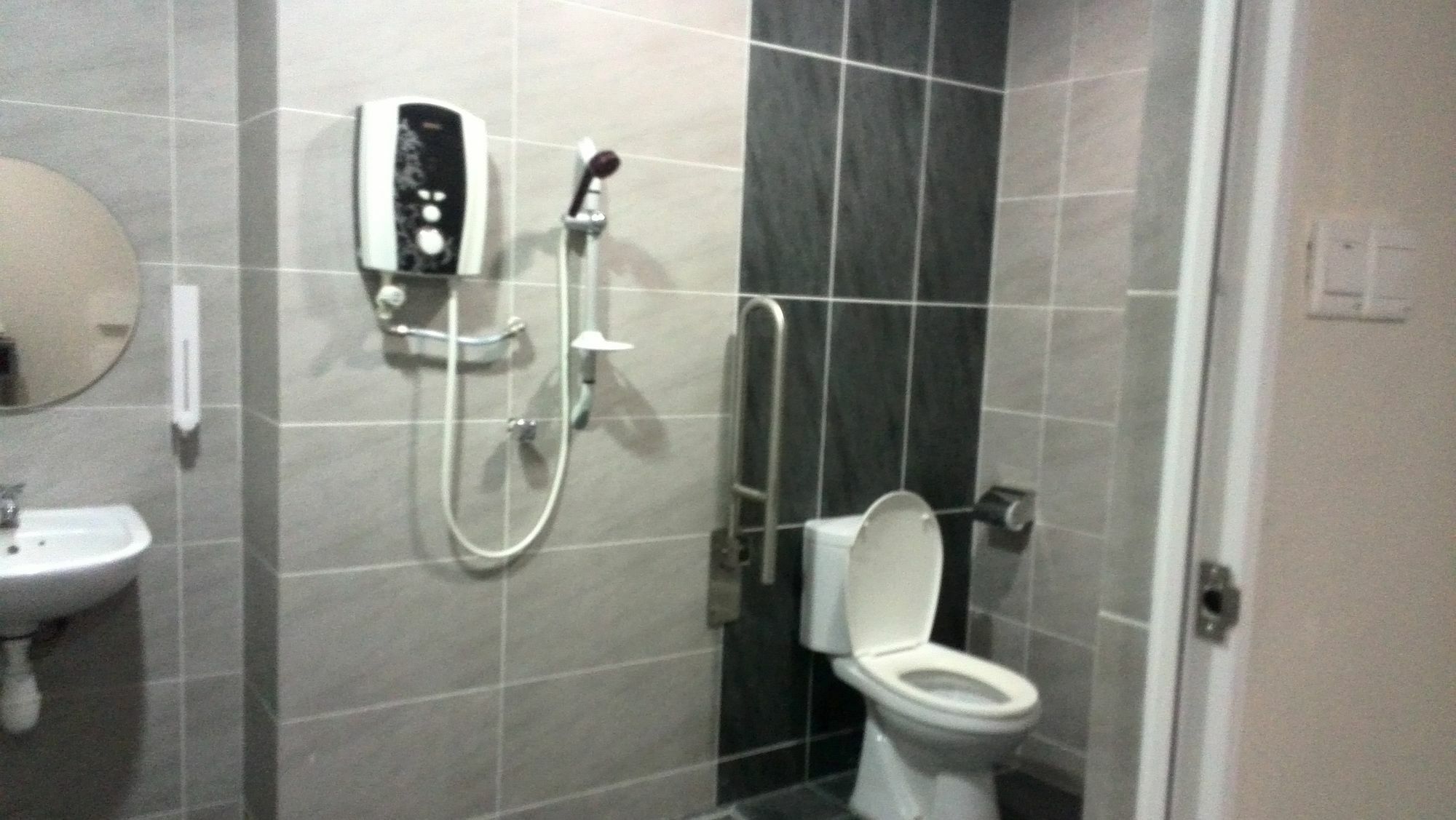 פטלין ג'איה Jj Boutique Hotel - Damansara Perdana מראה חיצוני תמונה